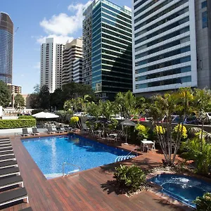 https://royal-on-the-park.queenslandhotels.net